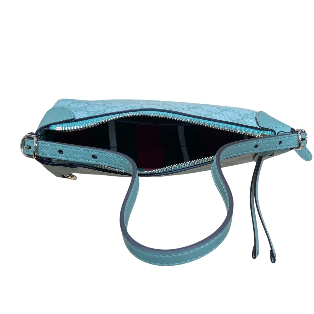 GUCCI グッチ/GGスプリームエンブレムスモールレザーショルダー/815218/520***/Aランク/89【中古】 GUCCI - グッチ GGエンブレム スモール ショルダー クラッチ