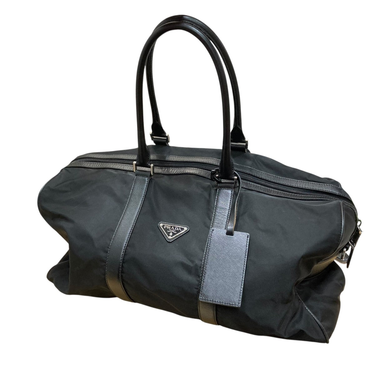 【美品】PRADA　ボストンバック　南京錠　ナイロン　黒　三角プレート　大容量 大容量 PRADA ボストンバッグ ブラック 三角ロゴ ナイロン 南京錠