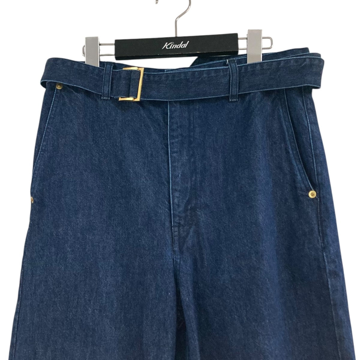 デニムパンツ