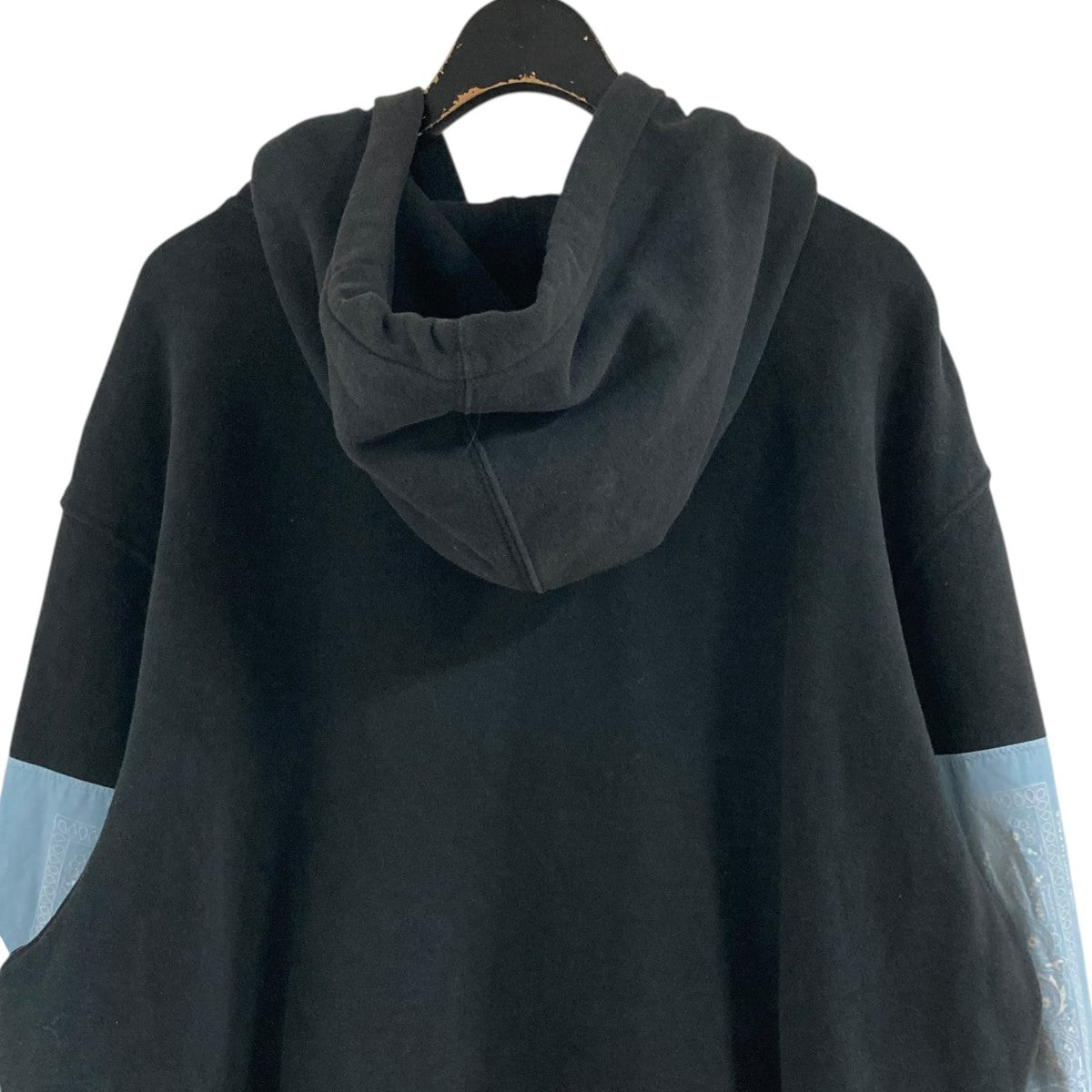 バンダナバイカラーパーカーNT022081 Bandana Hooded SweatShirt