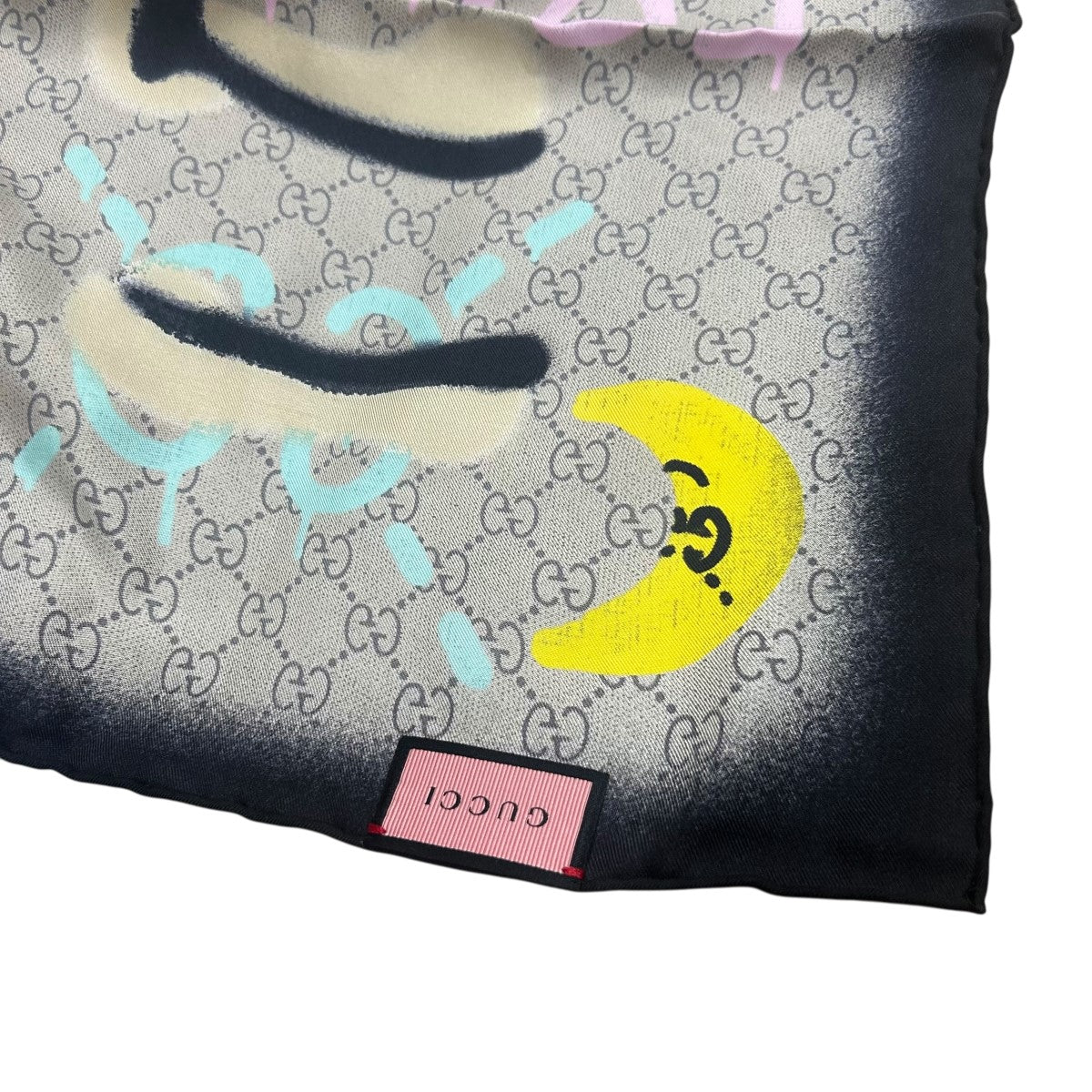 GUCCI(グッチ) GG柄 ゴースト ペイントデザインスカーフ ベージュ