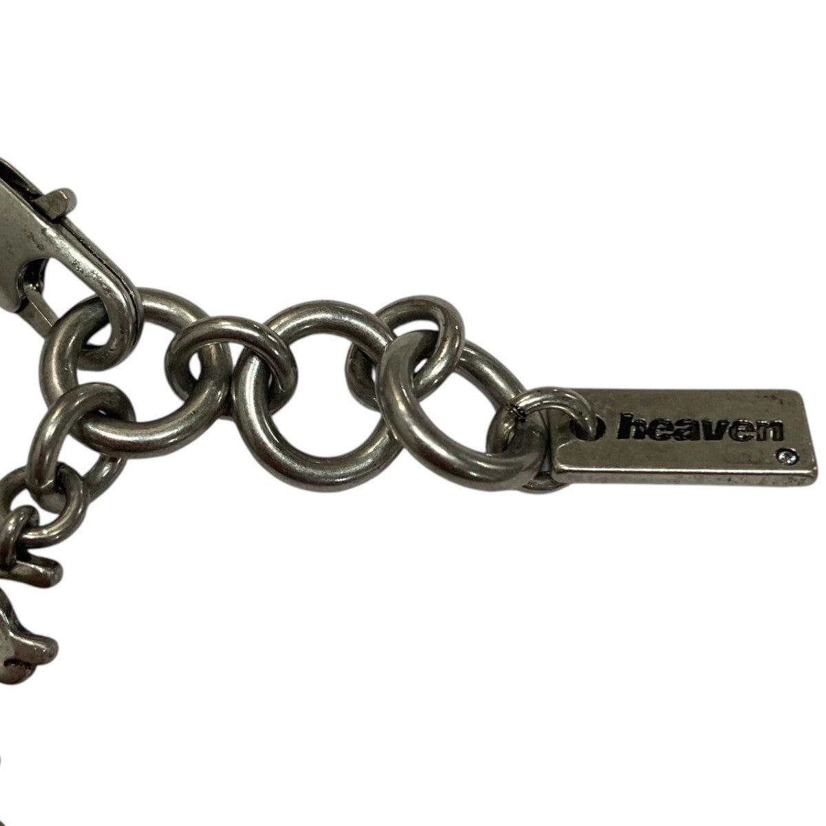 Heaven by Marc Jacobs(ヘブンバイマークジェイコブス) 文字