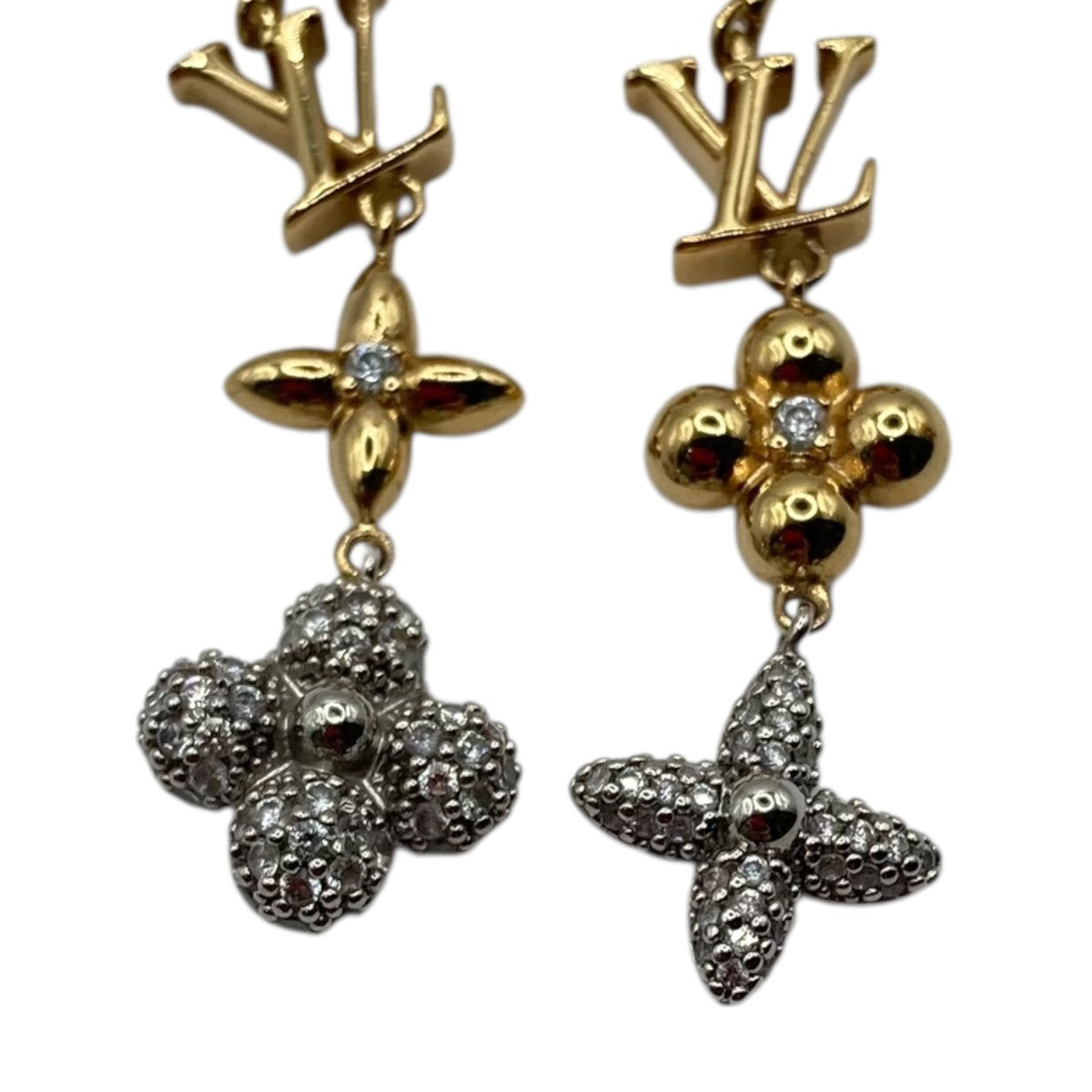 LOUIS VUITTON(ルイヴィトン) エセンシャル V S00ピアスM61088 M61088