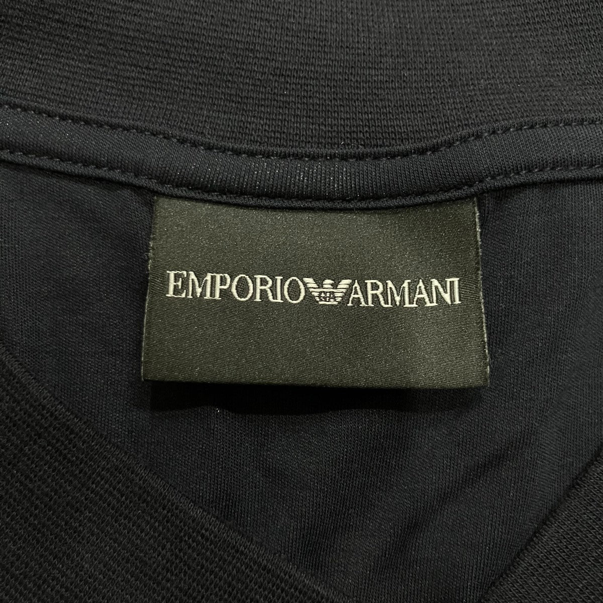EMPORIO ARMANI VネックロゴTシャツ 古着・中古-5枚目のアイテム画像