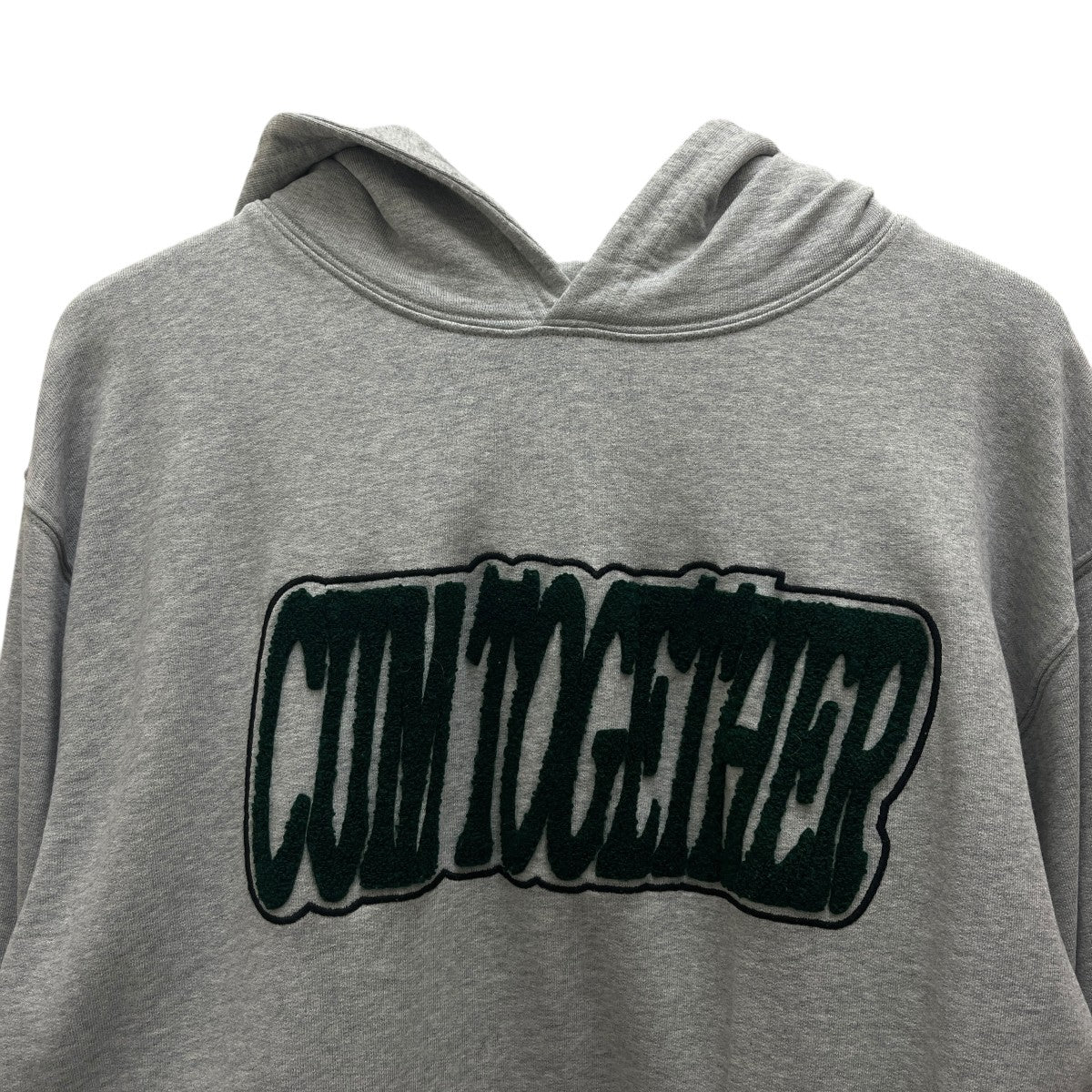 プルオーバーパーカー