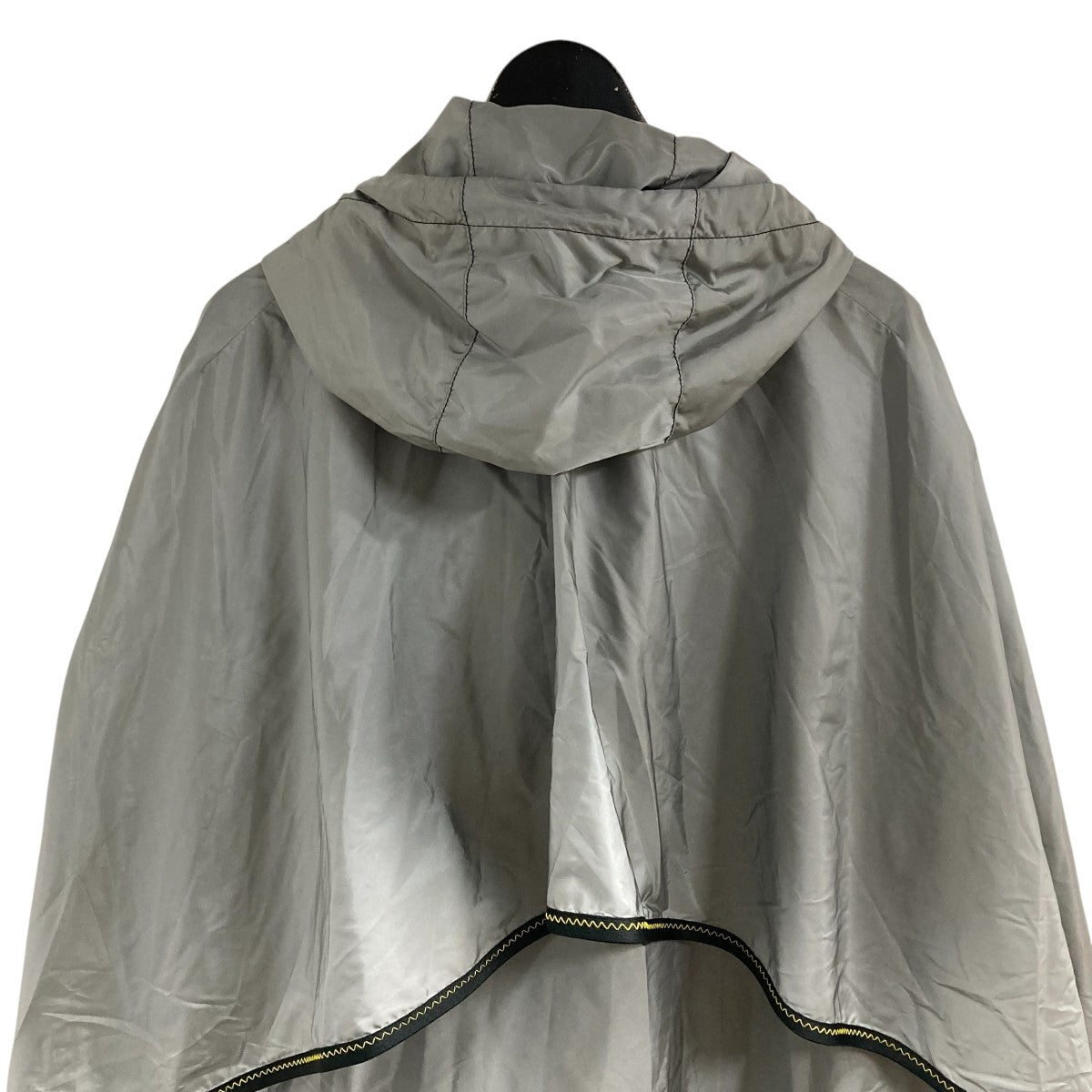 PRADA ロゴプレートポンチョ 古着・中古-5枚目のアイテム画像