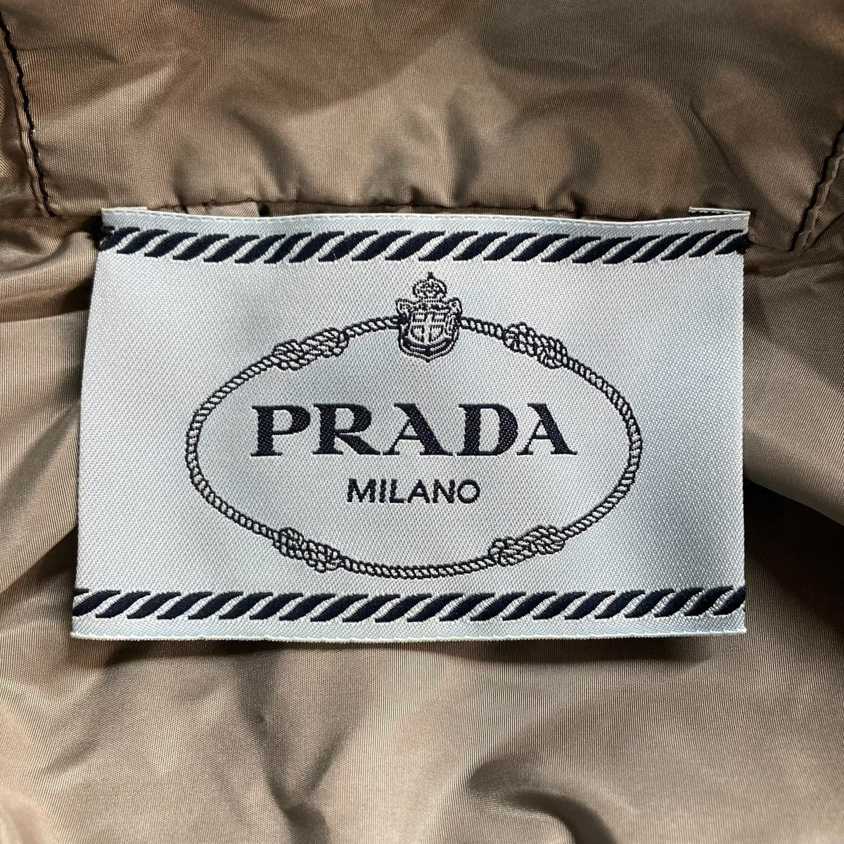 PRADA ロゴプレートポンチョ 古着・中古-6枚目のアイテム画像