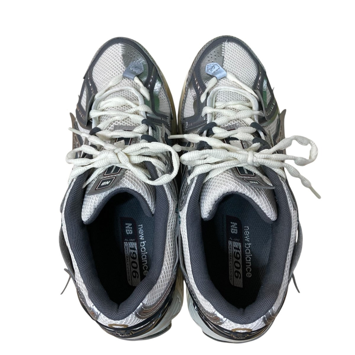 ローカットスニーカー