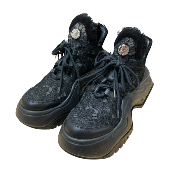 LOUIS VUITTON(ルイヴィトン) アークライト レーススニーカー VL 0213