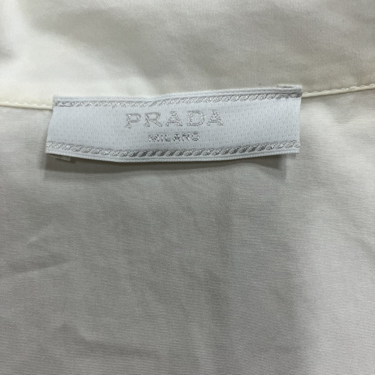 PRADA(プラダ) 三角ロゴパッチ半袖シャツ UCS418 S221 ホワイト サイズ