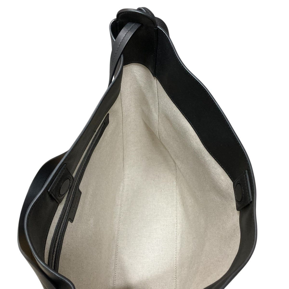 レザートートバッグJ26ZH0006 ｢KNOT SHOPPER｣