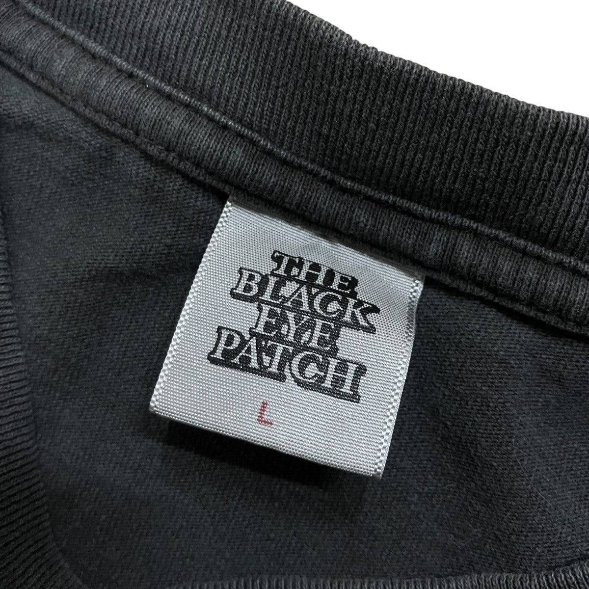 THE BLACK EYE PATCH ロゴパッチTシャツ 古着・中古-5枚目のアイテム画像