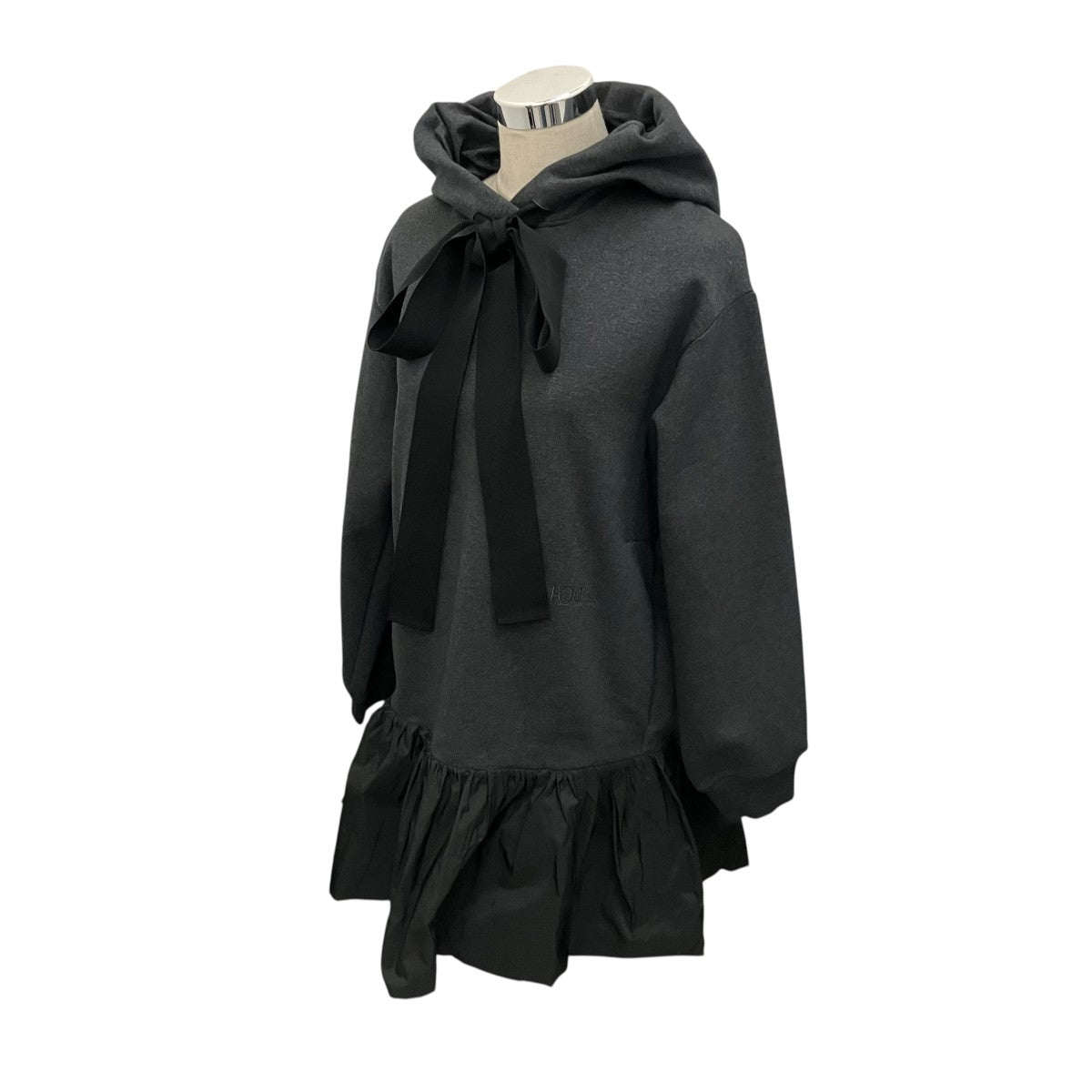 Patou 25AWオーガニックコットン＆ファイユ フリルヘム フーディドレス25A-JE97-9995 古着・中古-1枚目のアイテム画像