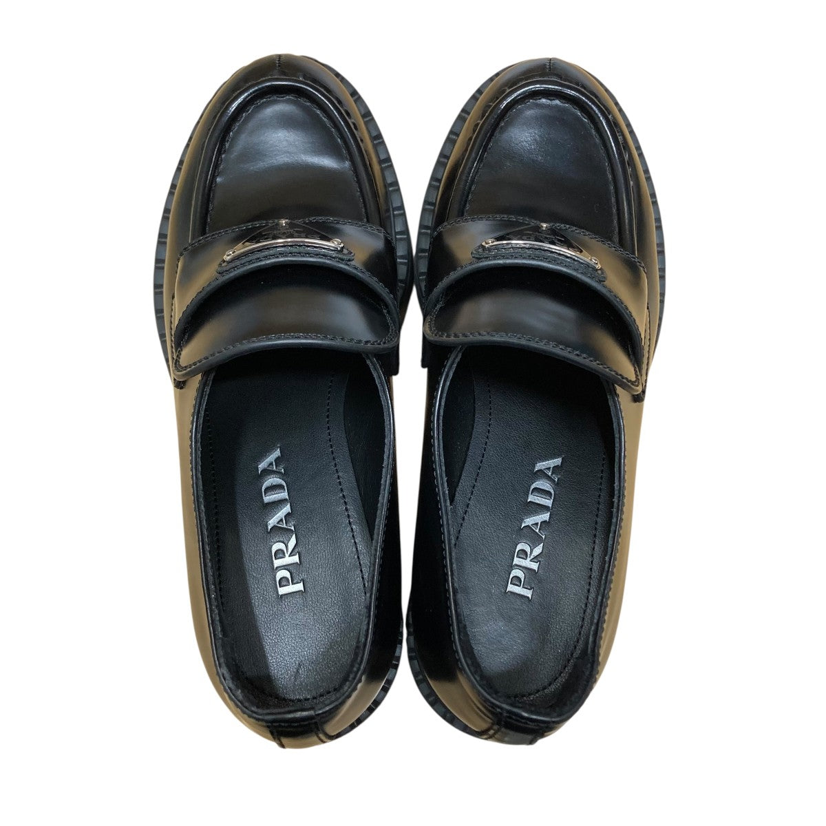 PRADA トライアングルプレートローファー 古着・中古-6枚目のアイテム画像