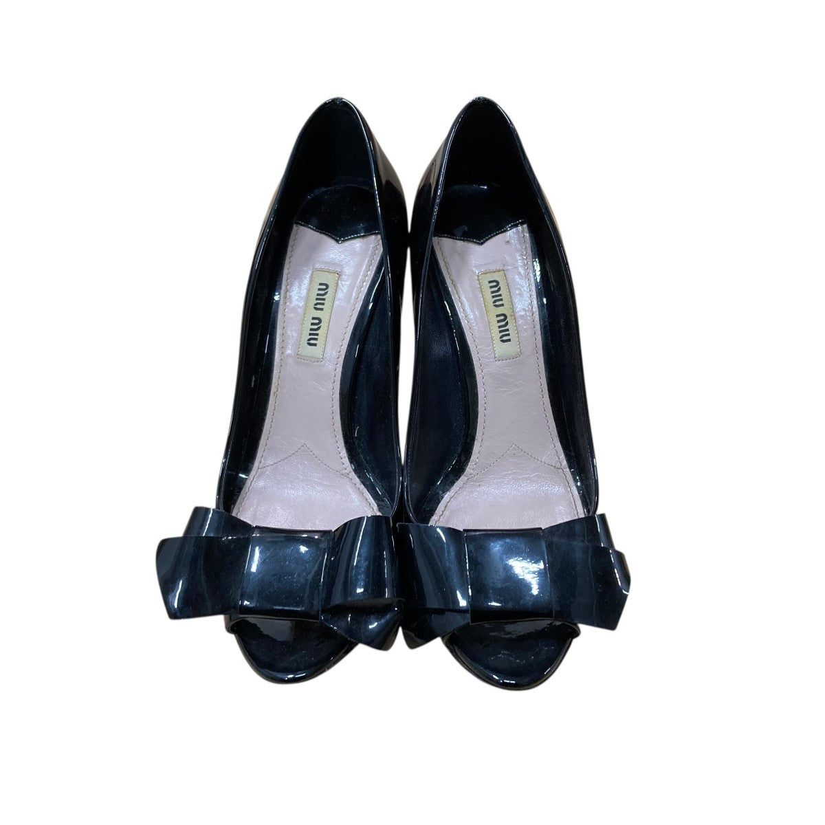 ミュウミュウ パンプス リボン付き サイズ37 miu miu（ミュウミュウ） リボン パンプス エナメル パテントレザー 黒