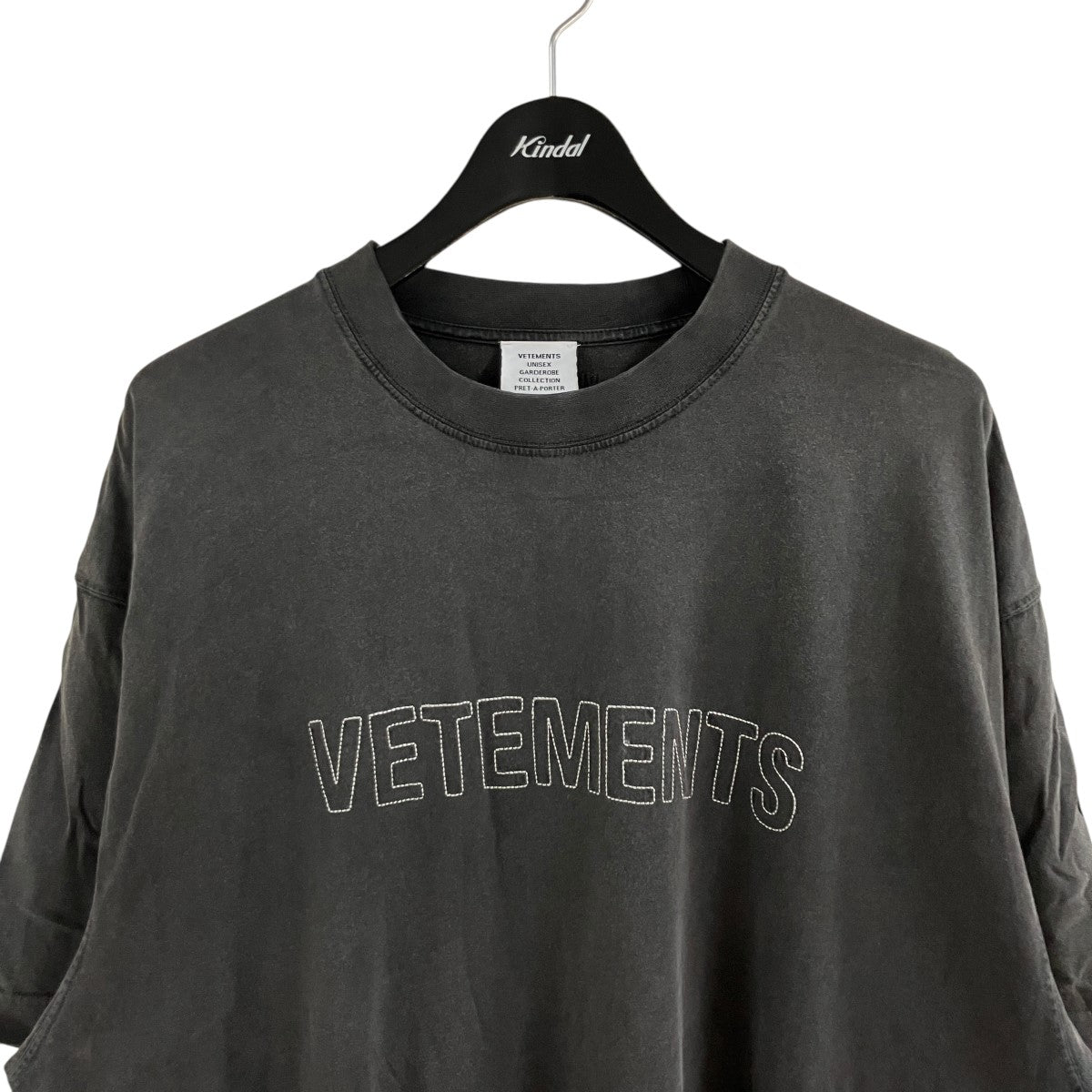 VETEMENTS ロゴ刺繍半袖Tシャツ 古着・中古-2枚目のアイテム画像