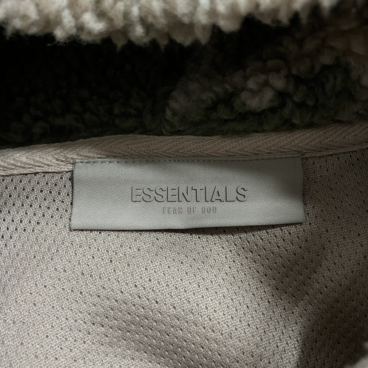FOG ESSENTIALS カモ柄ハーフジップフリースパーカー 古着・中古-5枚目のアイテム画像