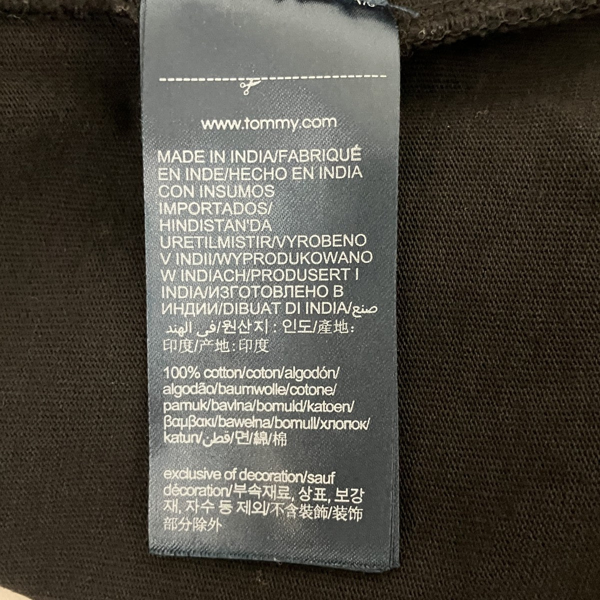 TOMMY HILFIGER アイコンスクリプトゴールドエンブロイドTシャツMW31372 古着・中古-4枚目のアイテム画像