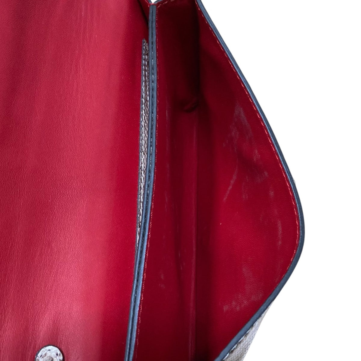 VALENTINO(ヴァレンチノ) パイソンクラッチバッグ ベージュ×グレー