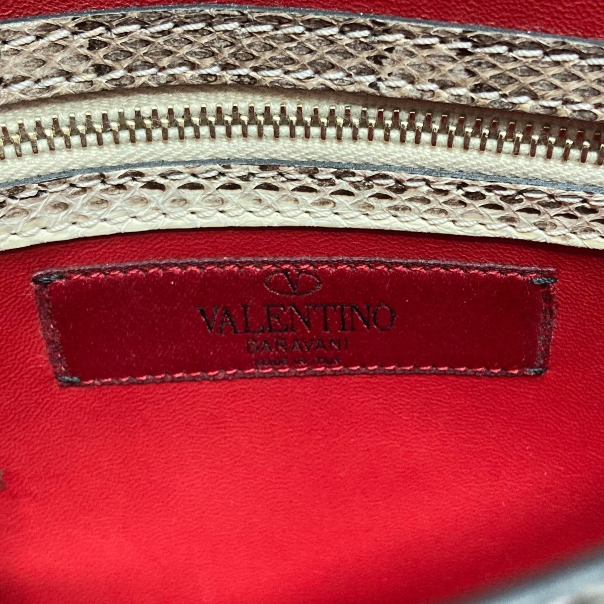 VALENTINO(ヴァレンチノ) パイソンクラッチバッグ ベージュ×グレー