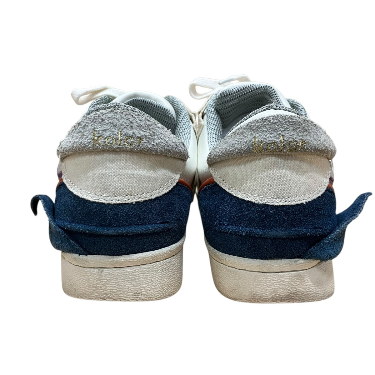 ローカットスニーカー