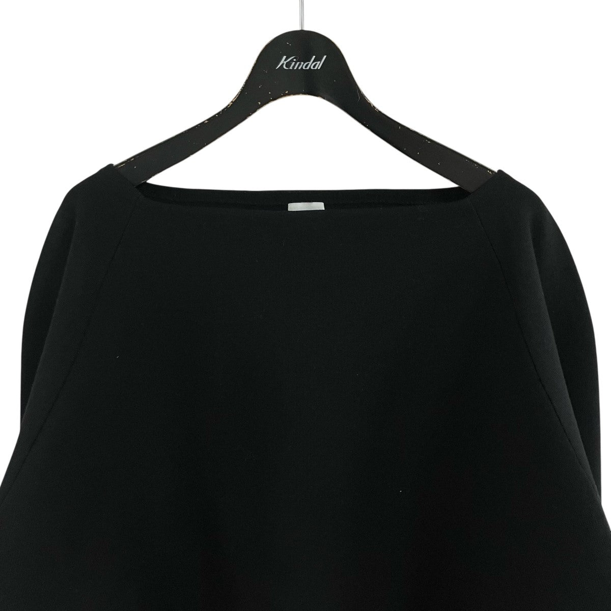 オープンネックニット