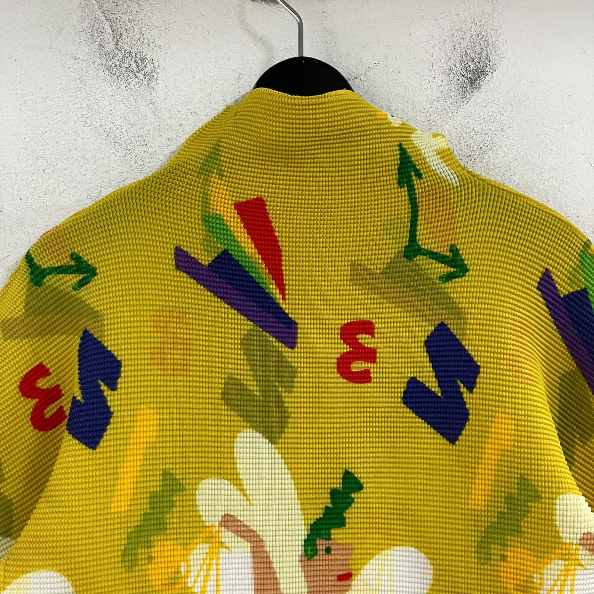 me ISSEY MIYAKE(ミーイッセイミヤケ) プリーツプリントカットソー