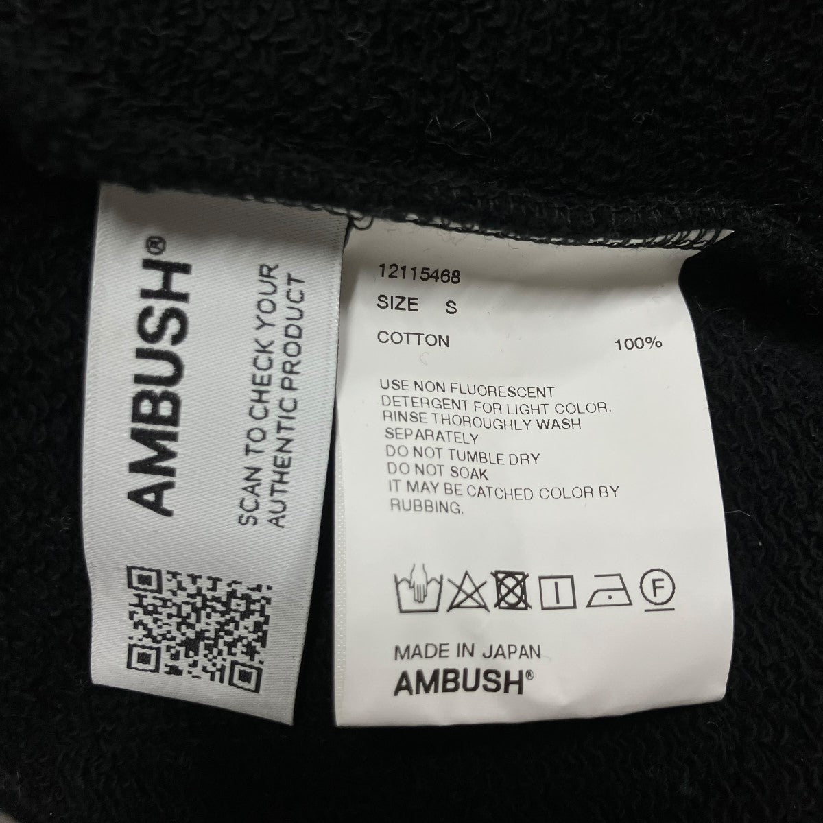 ジップアップフーデットクロップドパーカー
