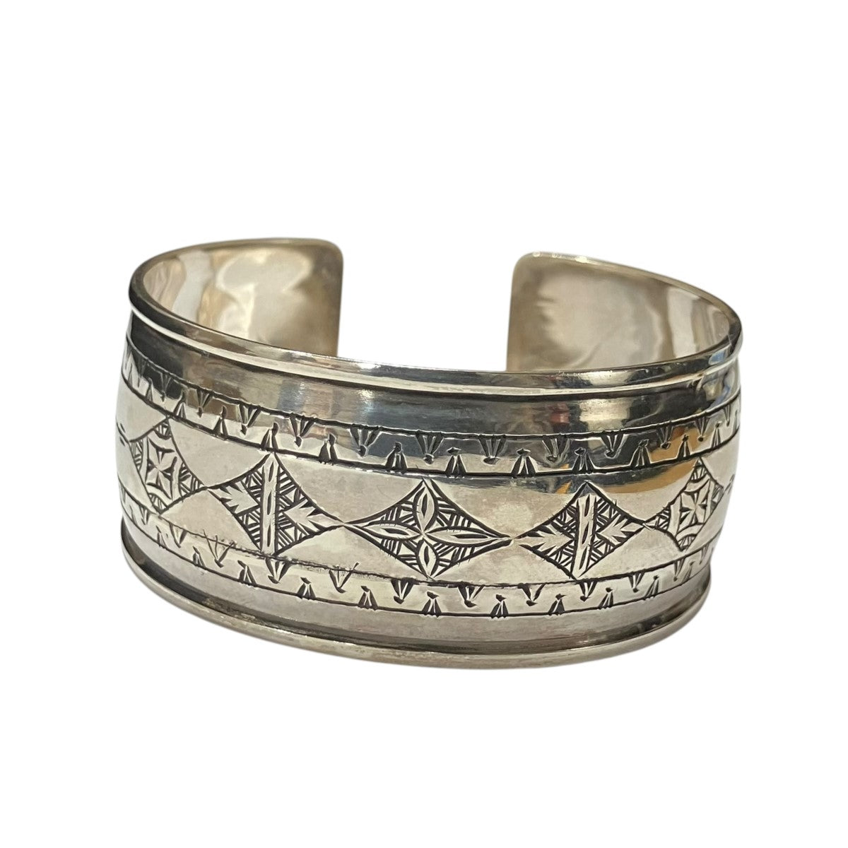 ADAWAT'N TUAREG(アダワット トゥワレグ) トゥアレグバングル シルバー