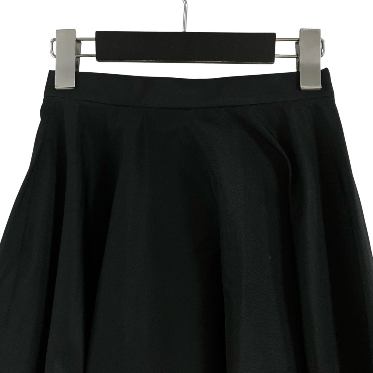 フロントジップスカート