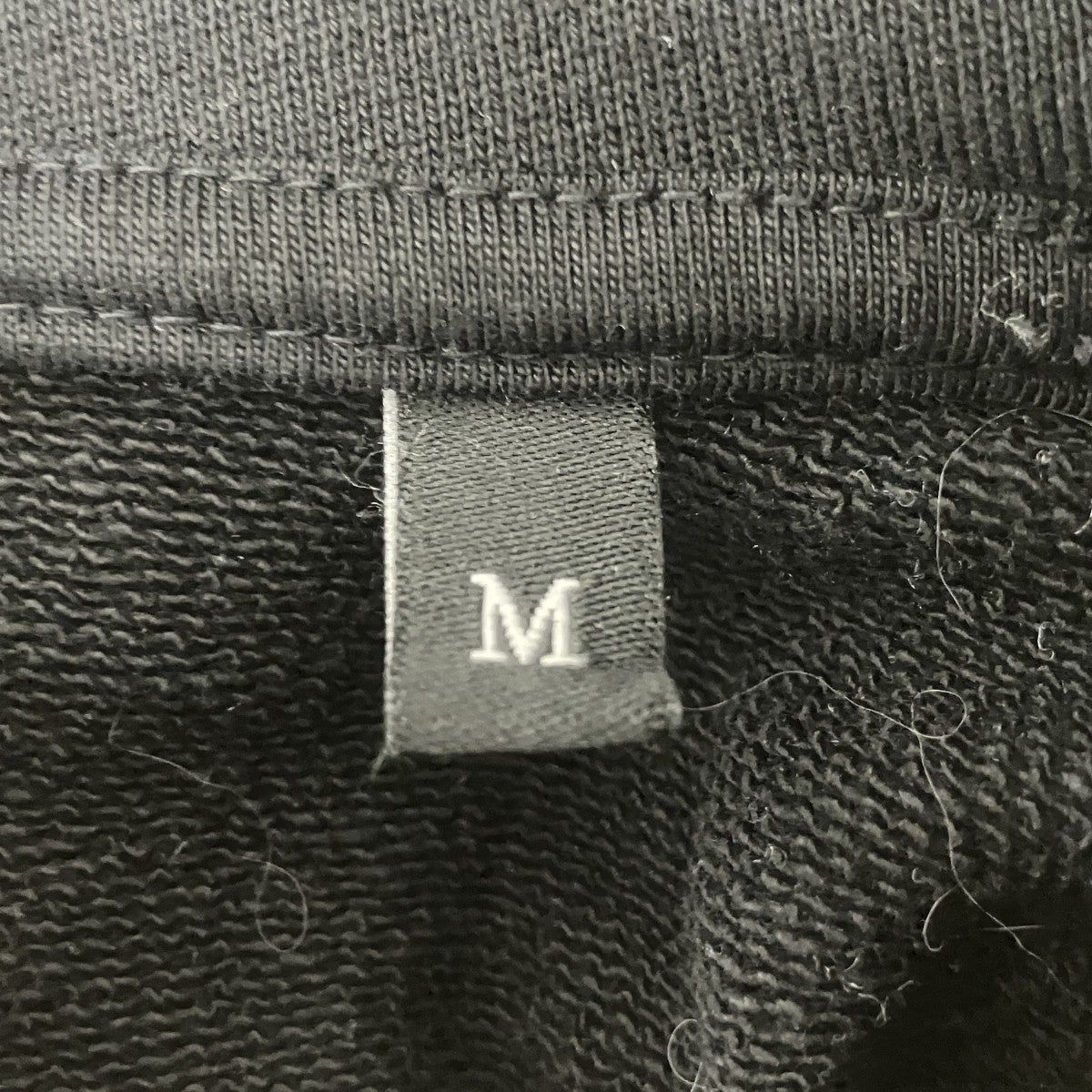 プルオーバーパーカー