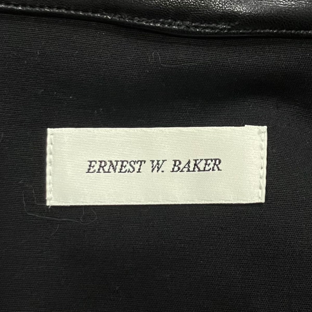 ERNEST W．BAKER(アーネスト ダブル ベイカー) 襟レザージップアップ