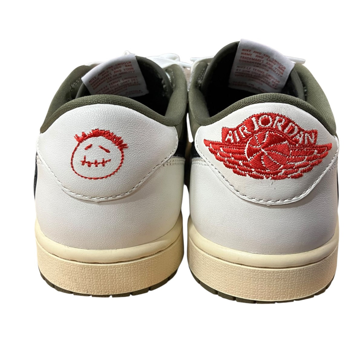 ローカットスニーカー