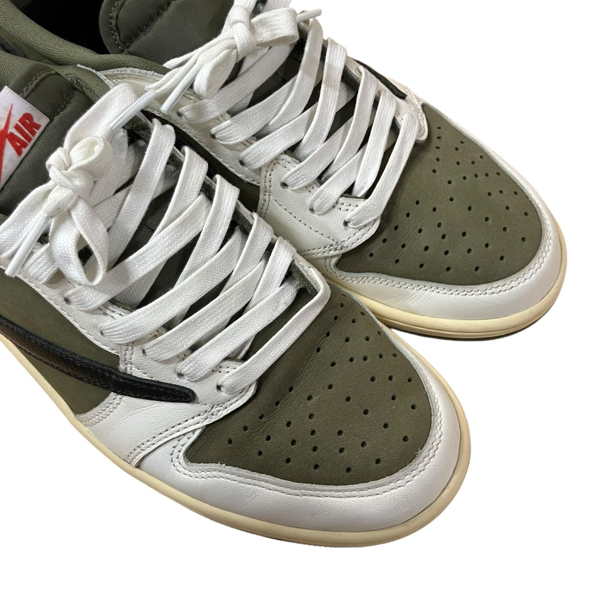 ローカットスニーカー