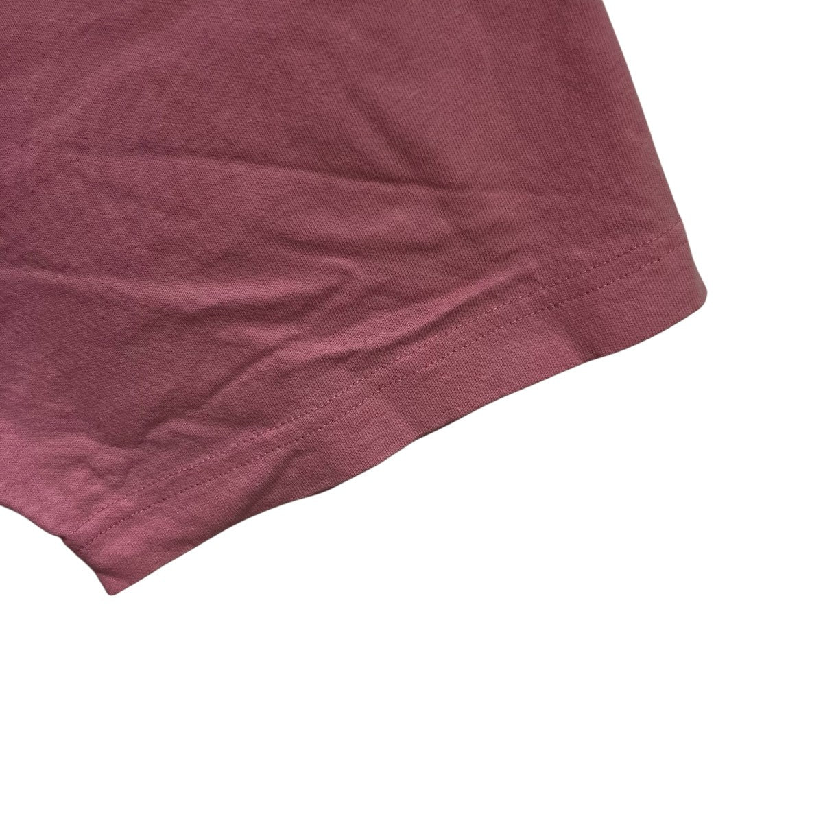 ロゴパッチTシャツ
