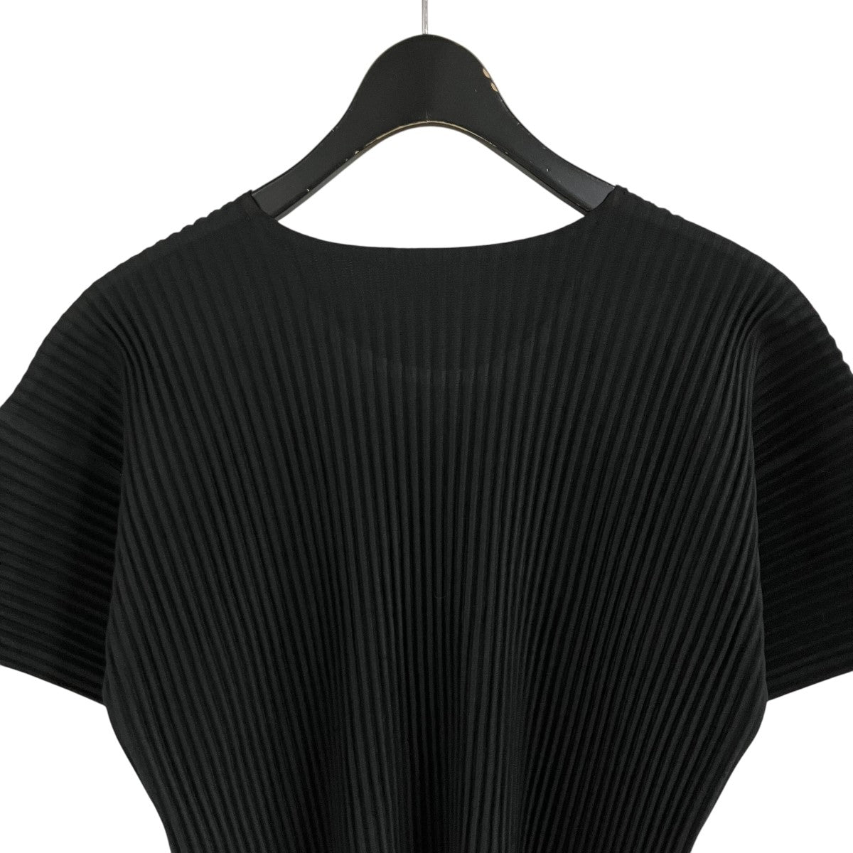 プリーツTシャツ