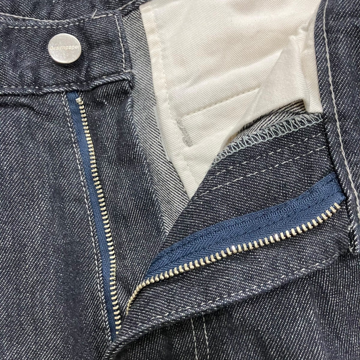 デニムパンツ