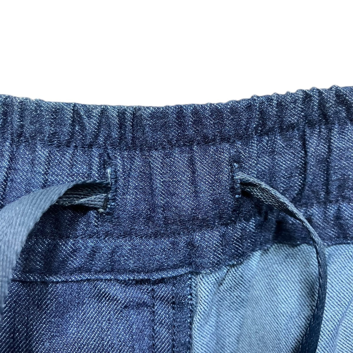 テックデニムパンツ