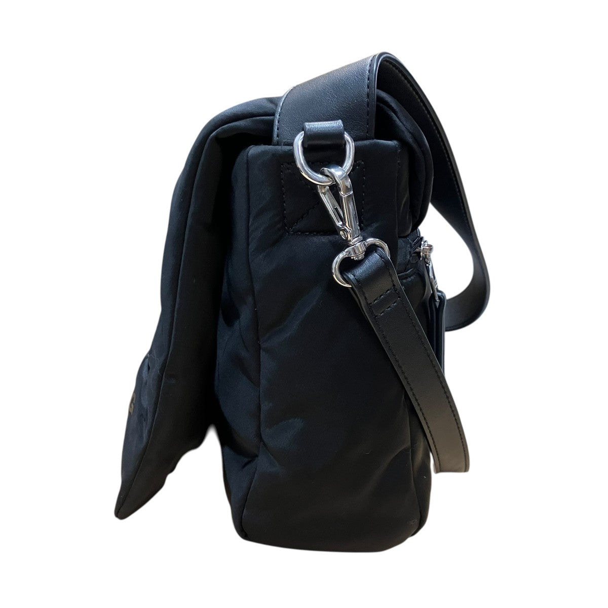 DIESEL ナイロンショルダーバッグ 古着・中古-3枚目のアイテム画像