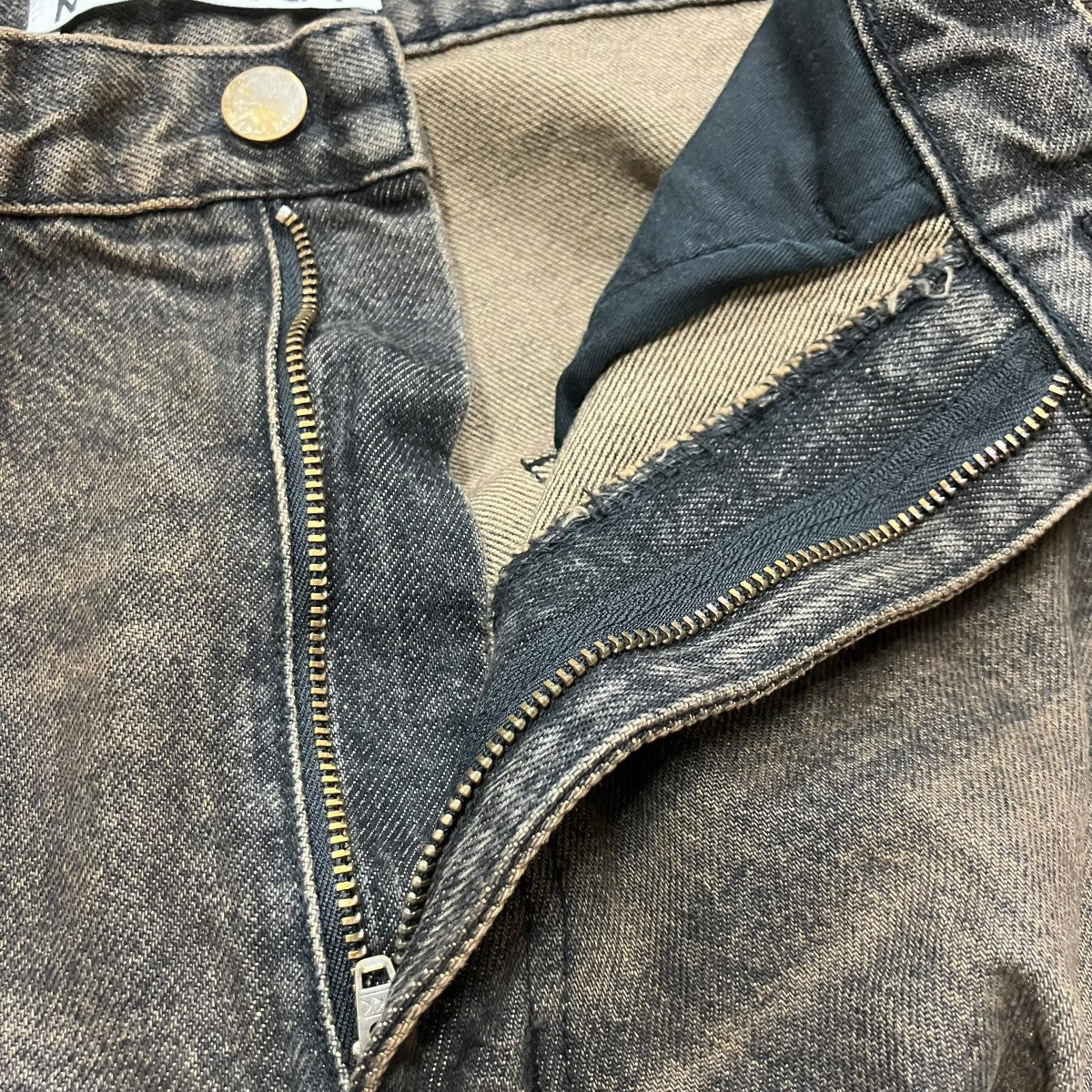 デニムパンツ