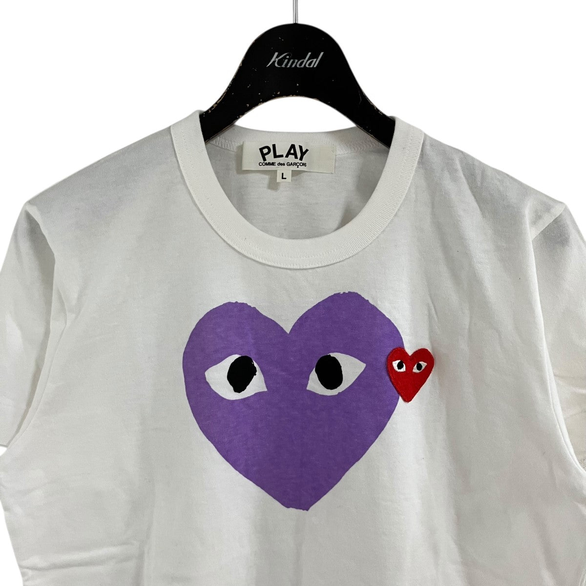 新品タグ付 PLAY コムデギャルソン 紫ハートロゴTシャツ 白 PLAY COMME des GARCONS(プレイコムデギャルソン) ハートワッペン