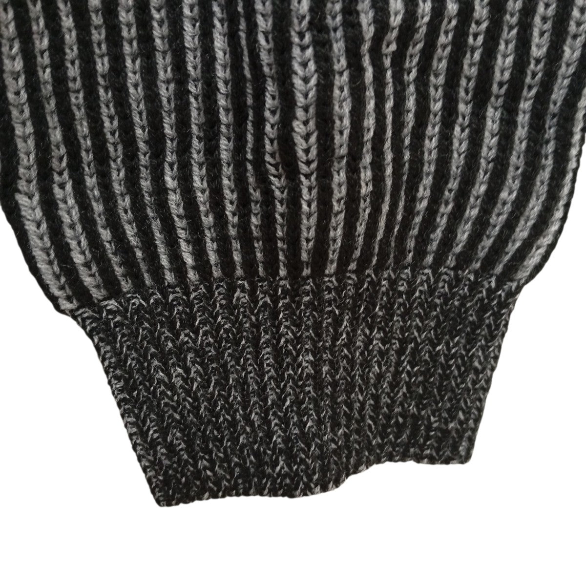 ニットセーター