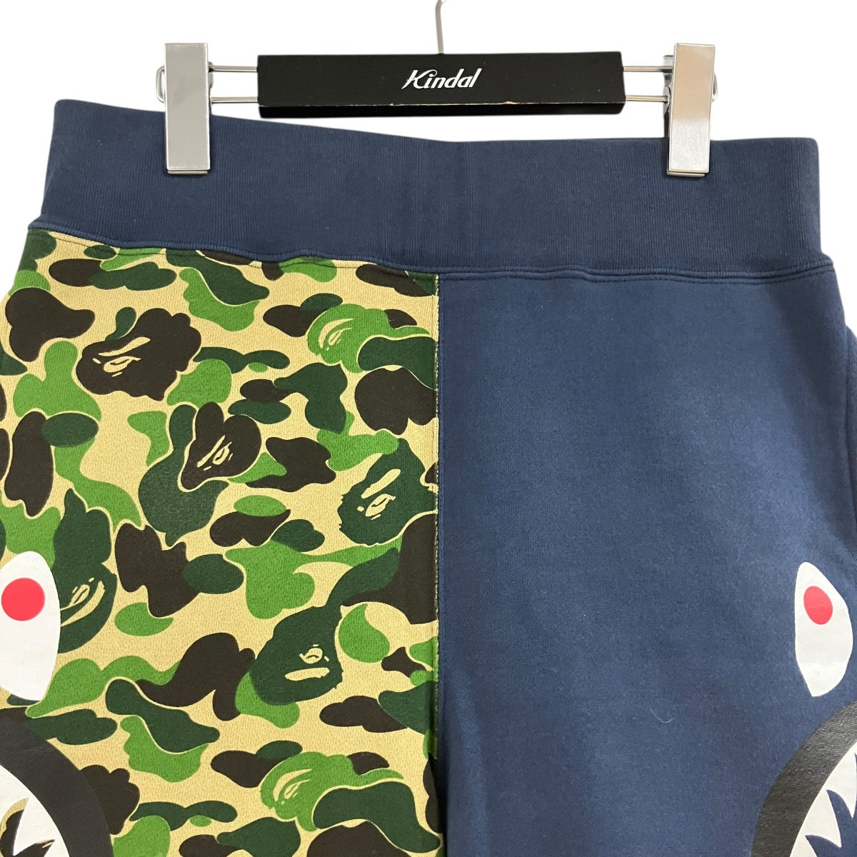 A BATHING APE シャークプリントスウェットショートパンツ 古着・中古-2枚目のアイテム画像