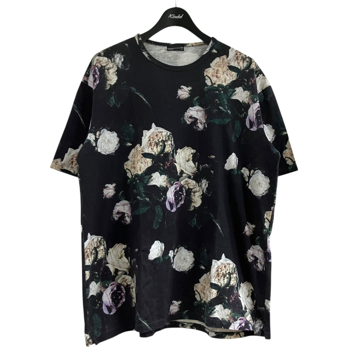 フラワープリントTシャツ