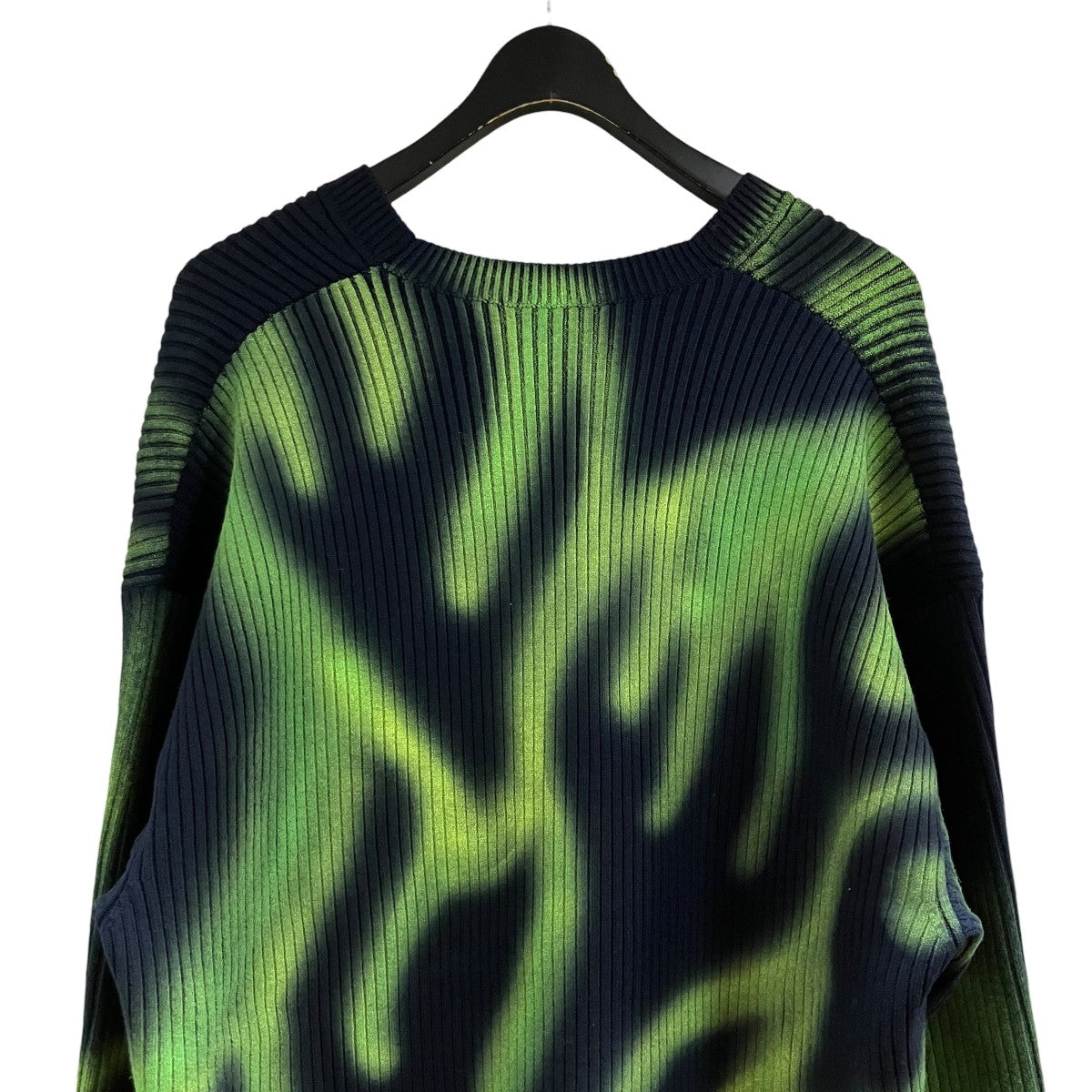 BALENCIAGA Vネックニットセーター 古着・中古-4枚目のアイテム画像
