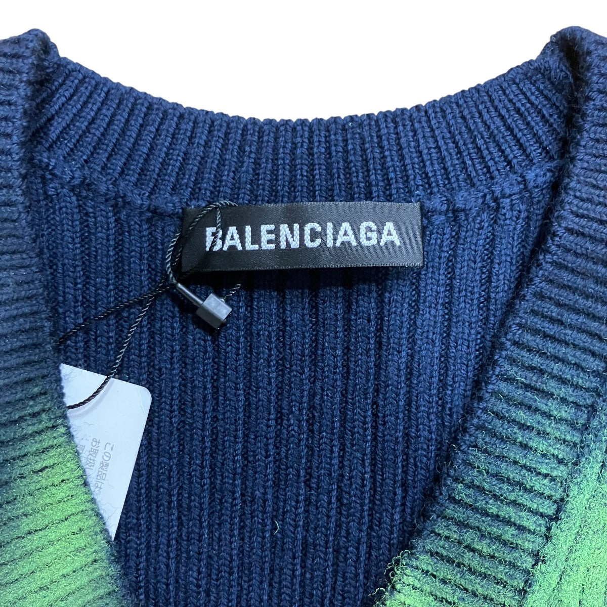 BALENCIAGA Vネックニットセーター 古着・中古-5枚目のアイテム画像