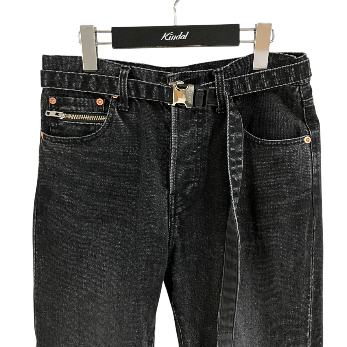 sacai ウォッシュド加工ベルテッドデニムパンツ 古着・中古-2枚目のアイテム画像