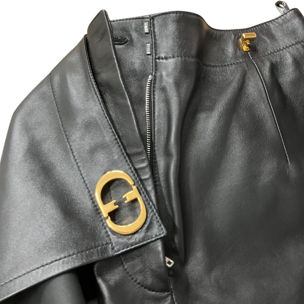 Christian Dior CDバックルラムレザーショートパンツ 古着・中古-8枚目のアイテム画像