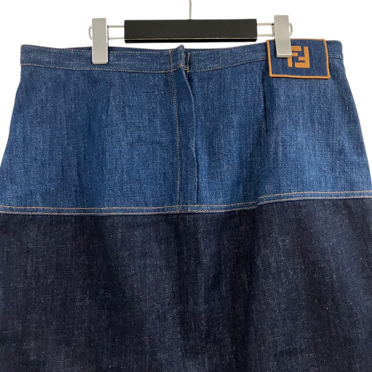 FENDI FFパッチバイカラーデニムスカート 古着・中古-4枚目のアイテム画像