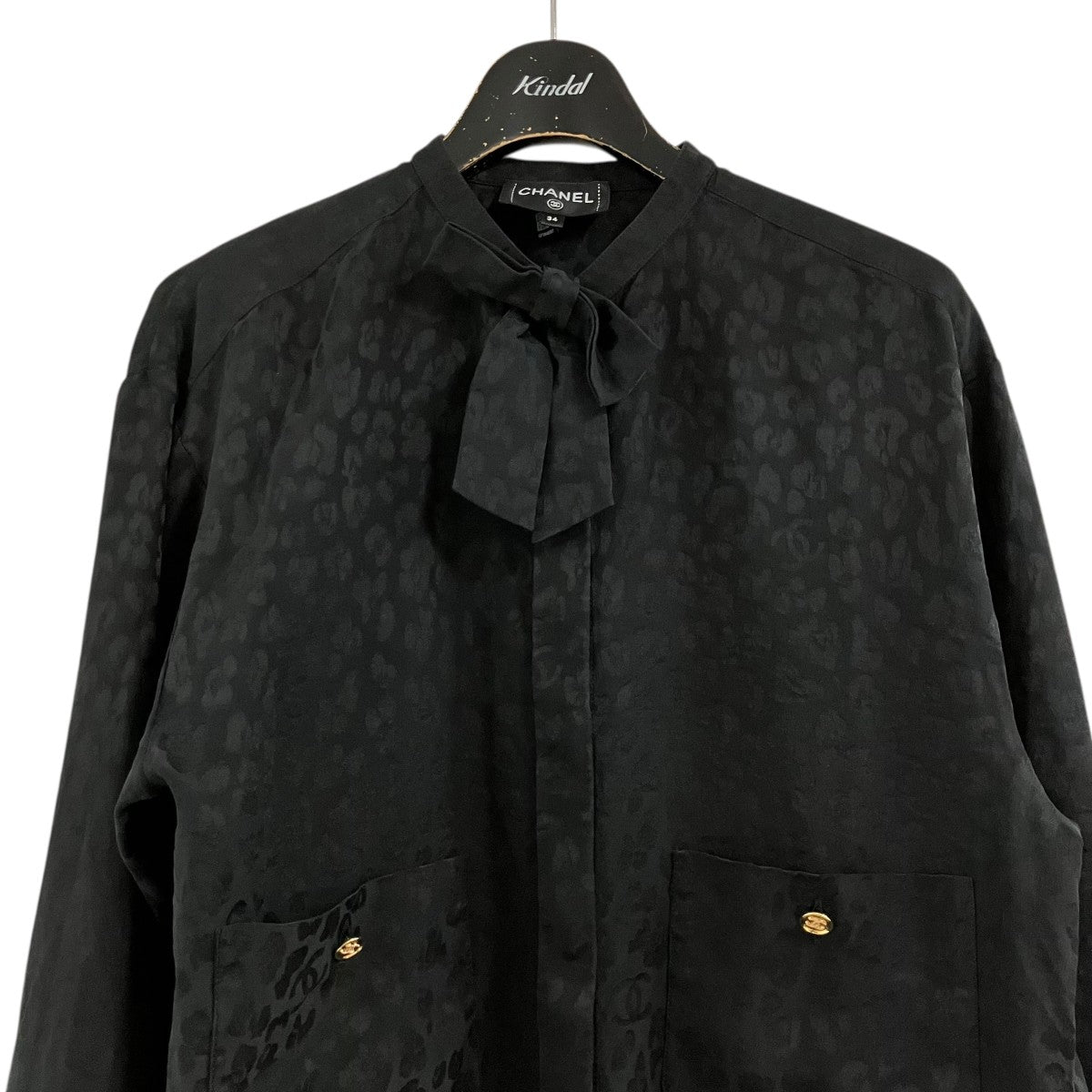CHANEL ココボタンシルクシャツブラウス 古着・中古-2枚目のアイテム画像